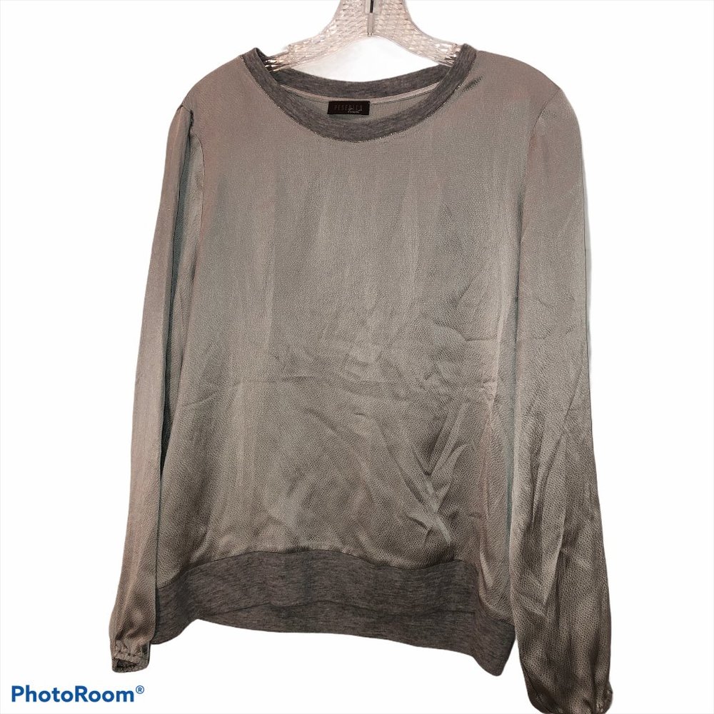 Light Gray Women's Long Sleeve Pullover Top